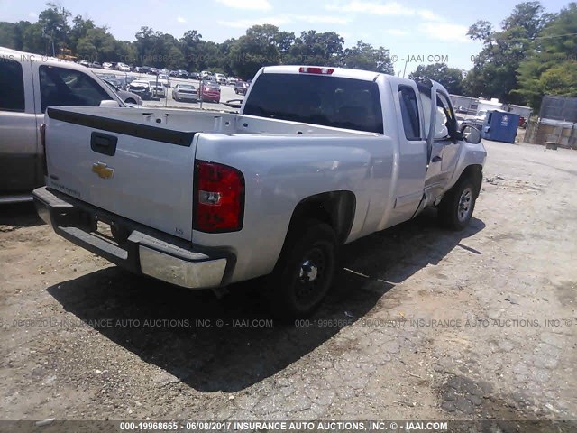 1GCRCREAXCZ142473 - 2012 CHEVROLET SILVERADO C1500  LS SILVER photo 4