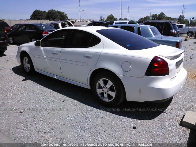 2G2WP552881188820 - 2008 PONTIAC GRAND PRIX WHITE photo 3