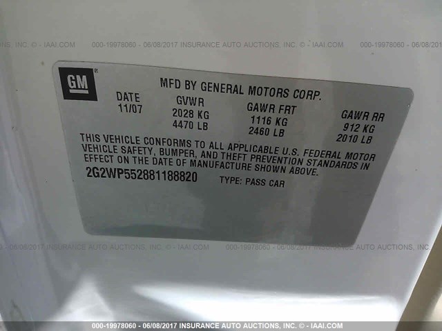 2G2WP552881188820 - 2008 PONTIAC GRAND PRIX WHITE photo 9