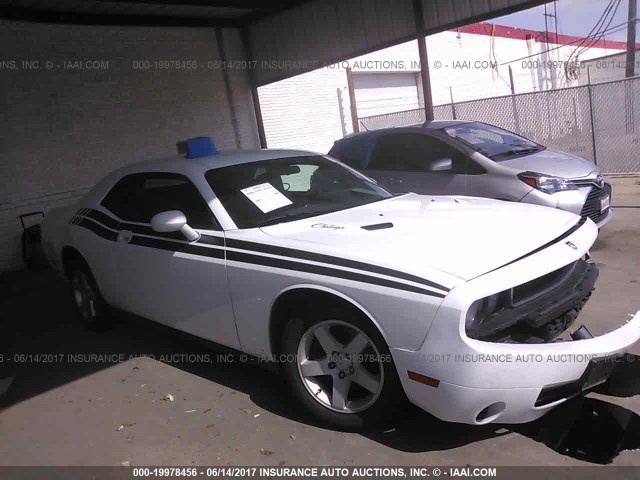 2B3CJ4DV6AH320672 - 2010 DODGE CHALLENGER SE WHITE photo 1