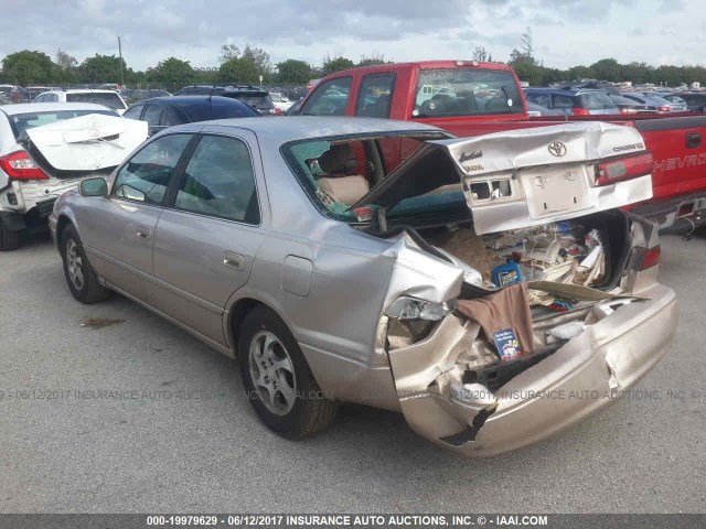 4T1BG22K7VU795803 - 1997 TOYOTA CAMRY CE/LE/XLE 金色 照片 3