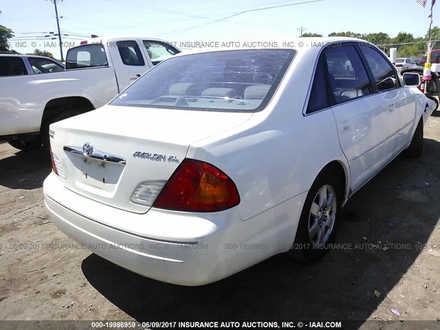 4T1BF28B0YU086449 - 2000 TOYOTA AVALON XL/XLS WHITE photo 4