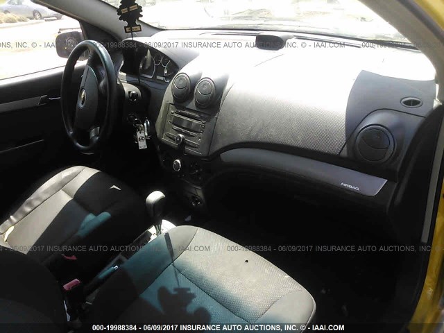 KL1TD56638B050232 - 2008 CHEVROLET AVEO LS WHITE photo 5