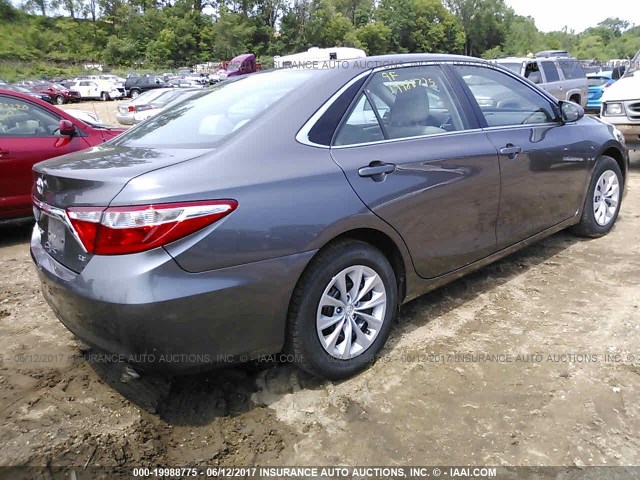 4T4BF1FK9FR516429 - 2015 TOYOTA CAMRY LE/XLE/SE/XSE Pewter photo 4