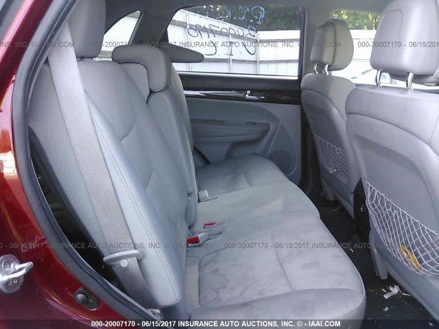 5XYKT4A20BG084972 - 2011 KIA SORENTO LX RED photo 8