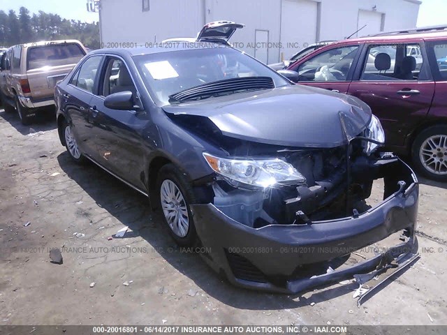4T1BF1FK2EU470743 - 2014 TOYOTA CAMRY L/SE/LE/XLE 灰色 照片 1