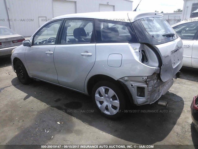 2T1KR32E94C187517 - 2004 TOYOTA COROLLA MATRIX XR SILVER photo 3