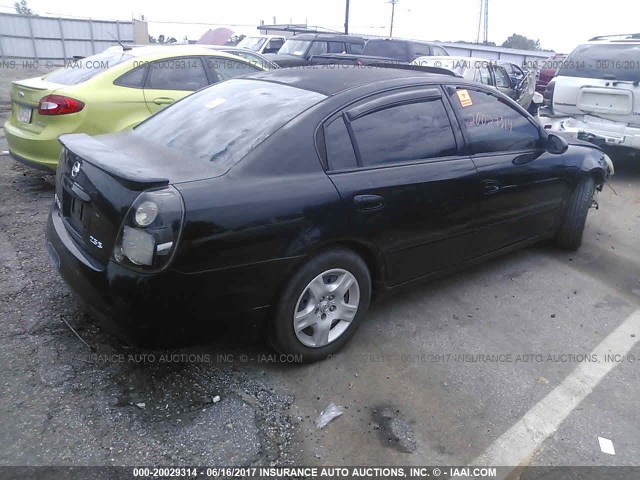 1N4AL11D52C200804 - 2002 NISSAN ALTIMA S/SL BLACK photo 4