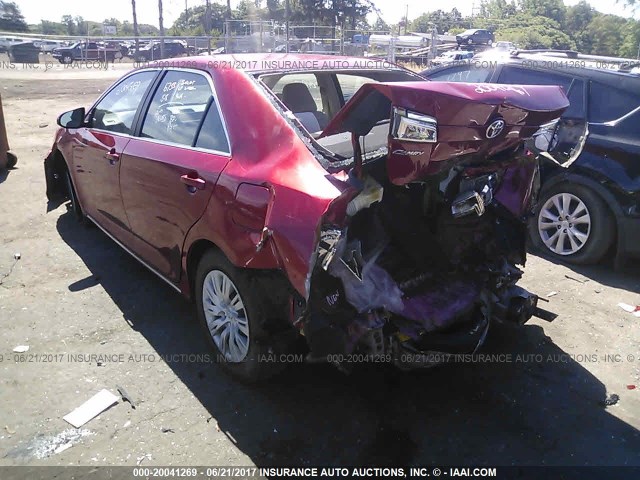 4T1BF1FK2CU525897 - 2012 TOYOTA CAMRY SE/LE/XLE RED photo 3