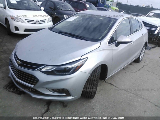 3G1BF6SM7HS589782 - 2017 CHEVROLET CRUZE PREMIER SILVER photo 2