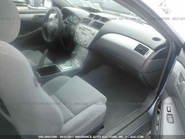 4T1CA38P86U102012 - 2006 TOYOTA CAMRY SOLARA SE/SLE Mavi foto 5