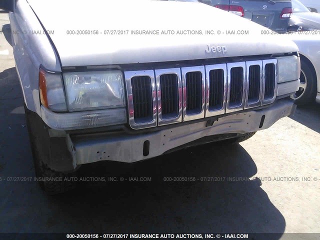 1J4GZ58S6VC597937 - 1997 JEEP GRAND CHEROKEE LAREDO/TSI SILVER photo 6