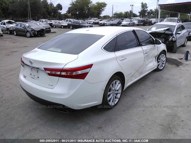 4T1BK1EB8DU052716 - 2013 TOYOTA AVALON PREMIUM/TOURING/LIMITED WHITE photo 4