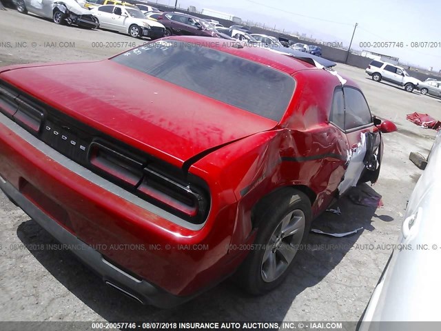 2C3CDZAG8FH758534 - 2015 DODGE CHALLENGER SXT RED photo 4