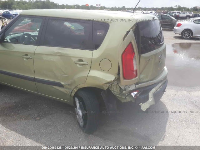 KNDJT2A59C7465888 - 2012 KIA SOUL GREEN photo 6