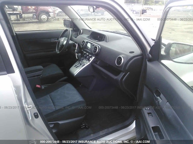 JTLZE4FEXCJ017460 - 2012 TOYOTA SCION XB ვერცხლისფერი ფოტო 5