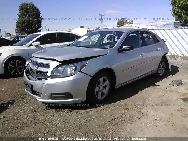 1G11B5SA8DF320292 - 2013 CHEVROLET MALIBU LS 银色 照片 2