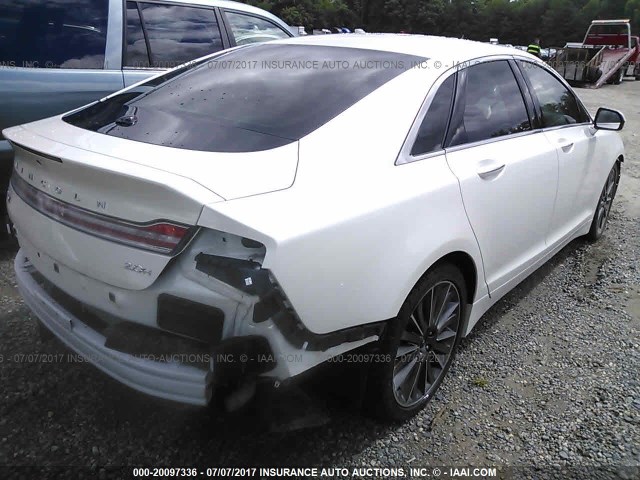 3LN6L2LUXGR605533 - 2016 LINCOLN MKZ HYBRID WHITE photo 4