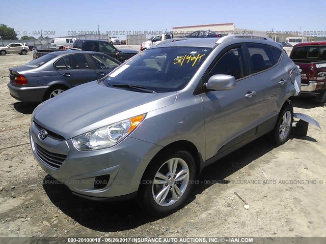 KM8JU3AC4BU177869 - 2011 HYUNDAI TUCSON GLS/LIMITED ნაცრისფერი ფოტო 2
