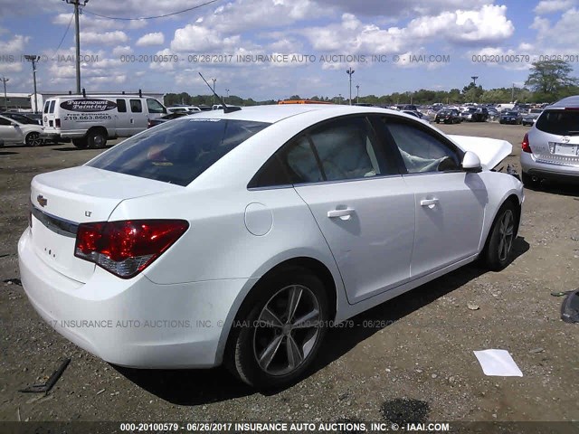 1G1PE5SBXD7267583 - 2013 CHEVROLET CRUZE LT WHITE photo 4