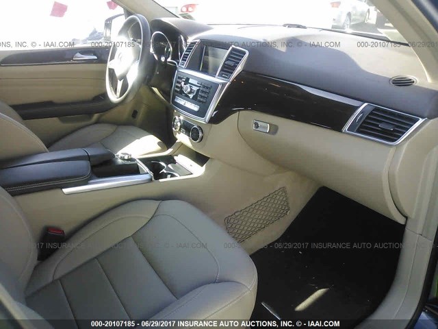 4JGDA5HB1FA598566 - 2015 MERCEDES-BENZ ML 350 4MATIC BLUE photo 5