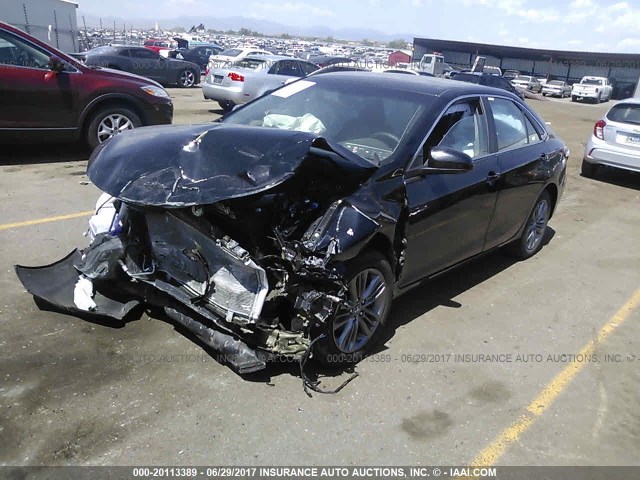 4T1BF1FK5HU736616 - 2017 TOYOTA CAMRY LE/XLE/SE/XSE BLACK photo 2