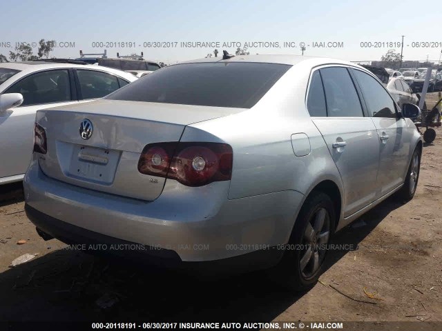 3VWRM71K89M027992 - 2009 VOLKSWAGEN JETTA SE/SEL SILVER photo 4