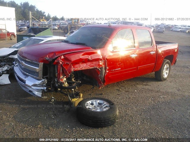 1GCPKSE75CF227213 - 2012 CHEVROLET SILVERADO K1500 LT RED photo 2