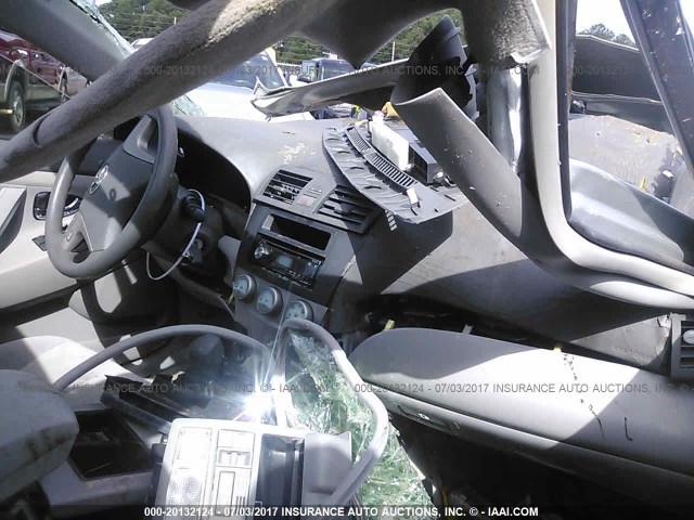 4T1BE46K19U412584 - 2009 TOYOTA CAMRY SE/LE/XLE SILVER photo 5