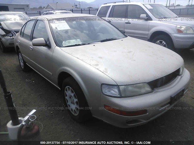 JN1CA21D8VT207820 - 1997 NISSAN MAXIMA GLE/GXE/SE GOLD photo 1