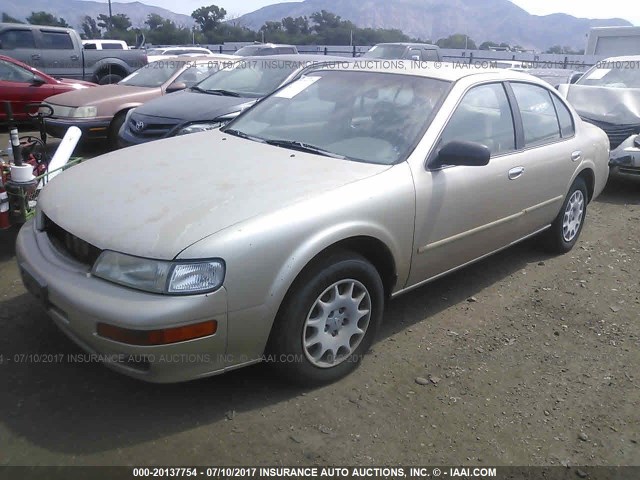 JN1CA21D8VT207820 - 1997 NISSAN MAXIMA GLE/GXE/SE GOLD photo 2