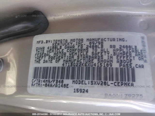 4T1BG22K6XU415109 - 1999 TOYOTA CAMRY CE/LE/XLE 银色 照片 9