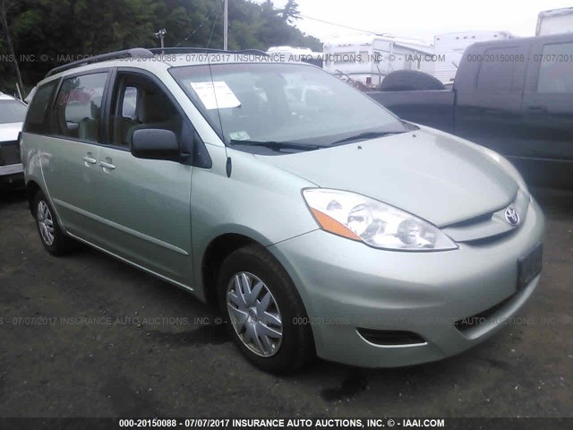 5TDZK23C28S149148 - 2008 TOYOTA SIENNA CE/LE GREEN photo 1