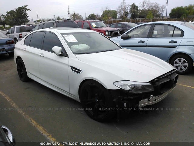 WBSFV9C57DC773858 - 2013 BMW M5 WHITE photo 1