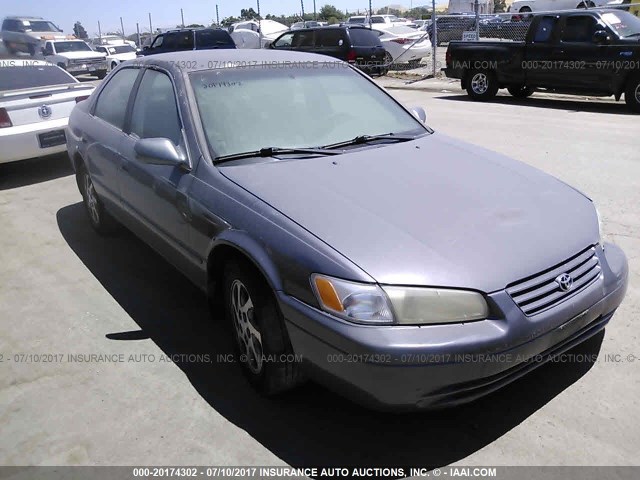 JT2BF22K7X0171400 - 1999 TOYOTA CAMRY LE/XLE SILVER photo 1