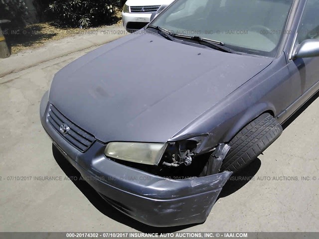 JT2BF22K7X0171400 - 1999 TOYOTA CAMRY LE/XLE SILVER photo 6