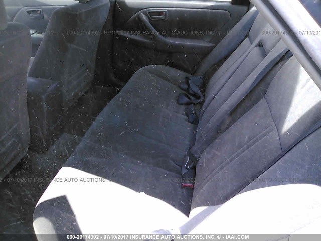 JT2BF22K7X0171400 - 1999 TOYOTA CAMRY LE/XLE فضي صورة 8