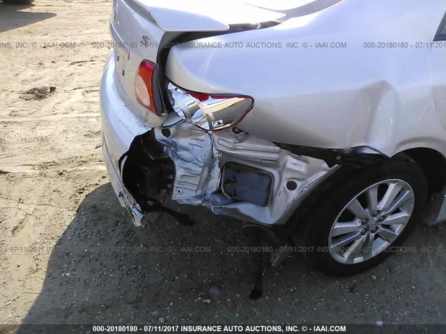 1NXBU4EEXAZ251266 - 2010 TOYOTA COROLLA S/LE/XLE SILVER photo 6