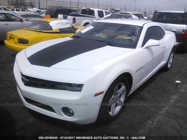 2G1FB1E3XC9163562 - 2012 CHEVROLET CAMARO LT WHITE photo 2