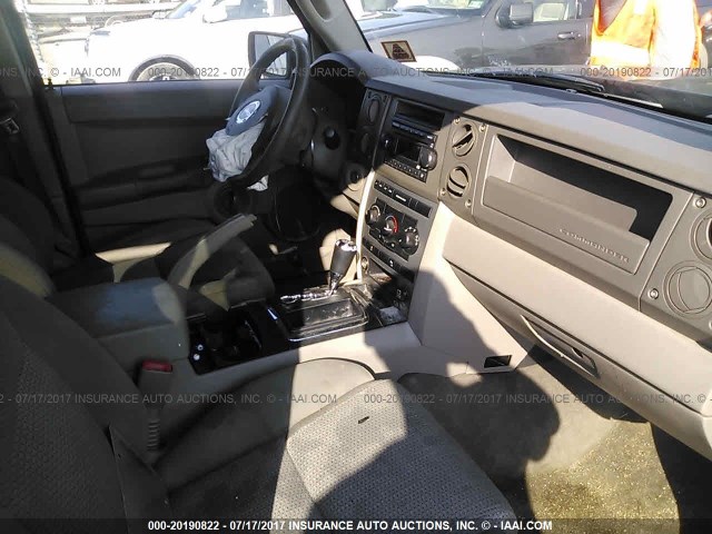 1J8HG48K16C229069 - 2006 JEEP COMMANDER GREEN photo 5