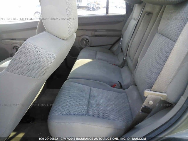 1J8HG48K16C229069 - 2006 JEEP COMMANDER GREEN photo 8