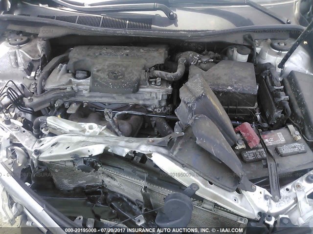 4T1BF1FK0CU515353 - 2012 TOYOTA CAMRY SE/LE/XLE SILVER photo 10
