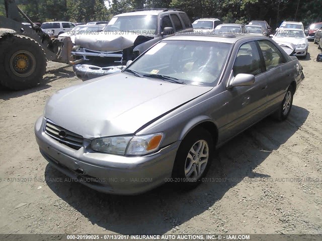 4T1BG22K51U090329 - 2001 TOYOTA CAMRY CE/LE/XLE 金色 照片 2