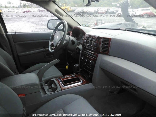 1J8GR48K87C604799 - 2007 JEEP GRAND CHEROKEE LAREDO/COLUMBIA/FREEDOM 灰色 照片 5