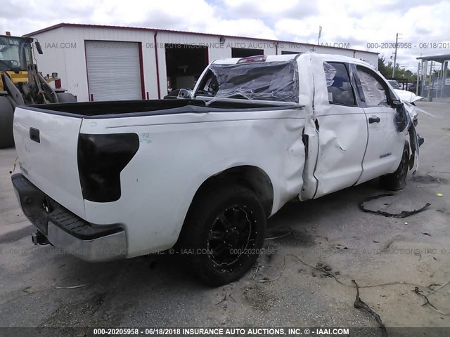 5TFRT54198X022029 - 2008 TOYOTA TUNDRA DOUBLE CAB/DOUBLE CAB SR5 WHITE photo 4