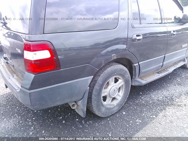 1FMFU16517LA04585 - 2007 FORD EXPEDITION XLT ნაცრისფერი ფოტო 6