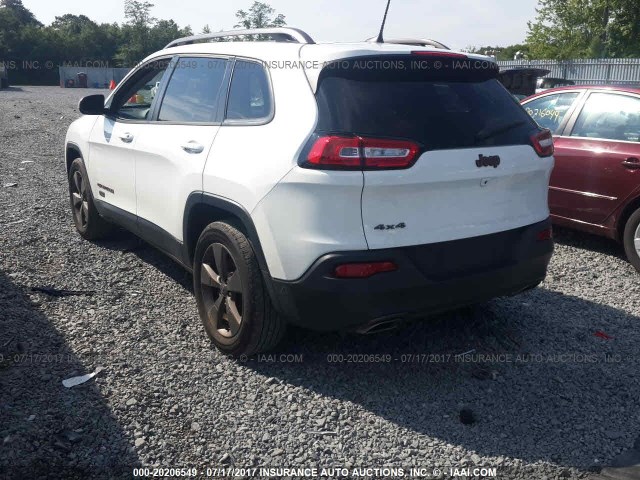 1C4PJMCS6GW254139 - 2016 JEEP CHEROKEE LATITUDE WHITE photo 3