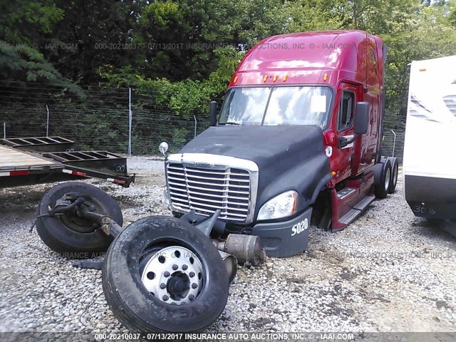 1FUJGLBG7CLBC8578 - 2012 FREIGHTLINER CASCADIA 125  RED photo 2