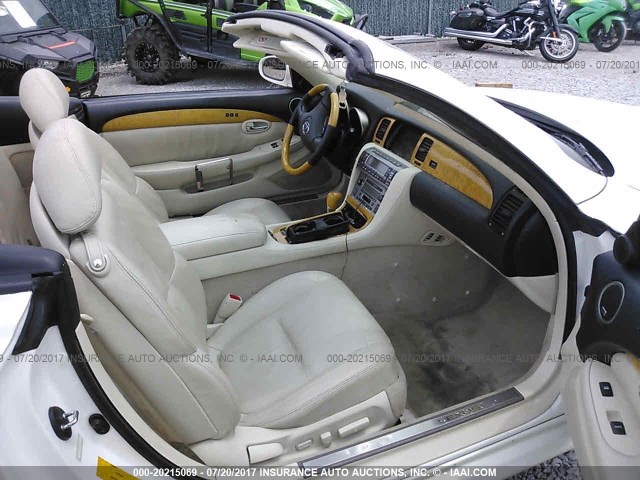 JTHFN48Y820021239 - 2002 LEXUS SC 430 WHITE photo 5