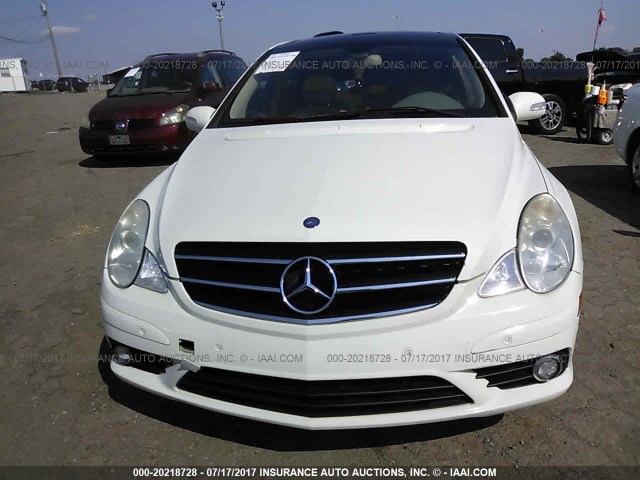 4JGCB25E19A097963 - 2009 MERCEDES-BENZ R 320 WHITE photo 6